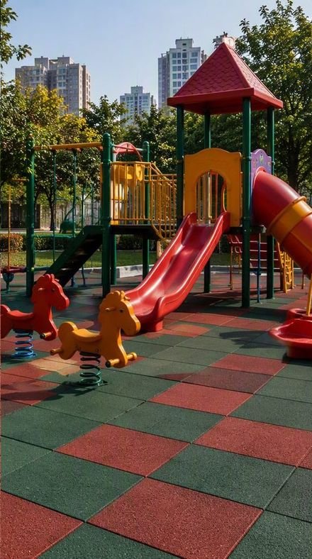 Rubber playground safety tiles and outdoor play area flooring